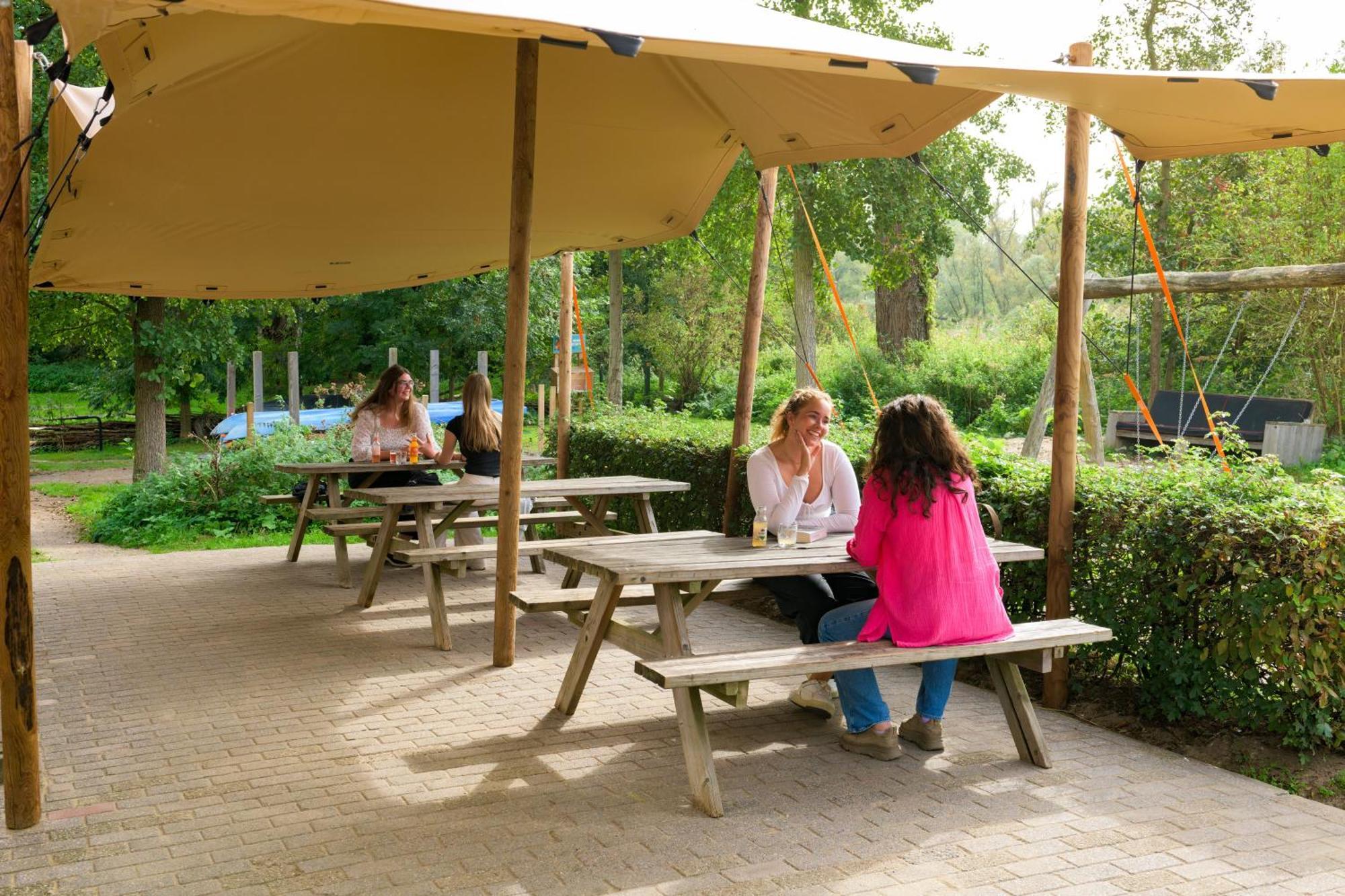 Stayokay Hostel Dordrecht - Nationaal Park De Biesbosch Εξωτερικό φωτογραφία
